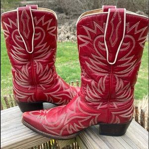 Vintage Red Leather Women’s Cowboy Boots Size 7. Sendra made in Spain circa 2004